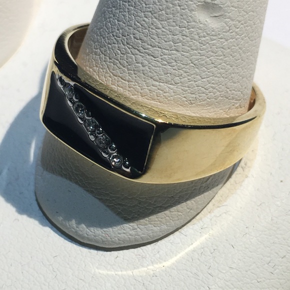 Claudio Men's Swarovski elements Ring - Picture 6 of 7